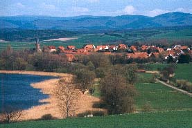 Bernshausen. Im Hintergrund der Oberharz