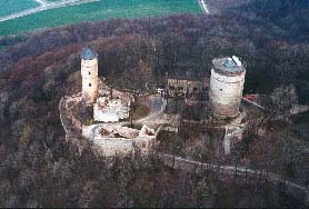 Burg Plesse bei Bovenden im Leinetal